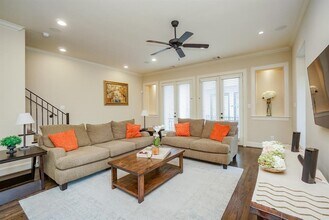 1108 Peveto St in Houston, TX - Building Photo - Building Photo