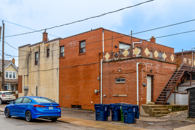 260 Lauder Av in Toronto, ON - Building Photo - Building Photo