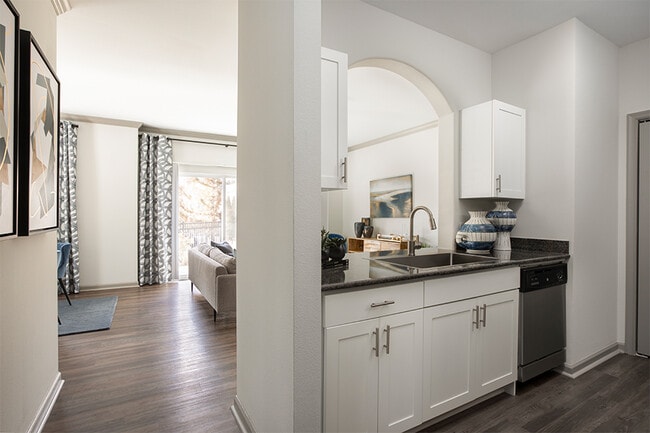 Highlands at Dearborn Apartments