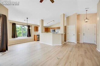 3630 Strawberry Field Grv, Unit G in Colorado Springs, CO - Foto de edificio - Building Photo