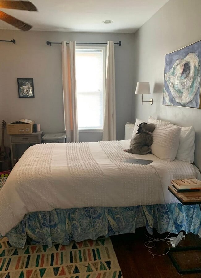 2118 Fitzwater St, Unit 2