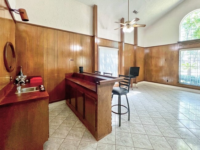 property at 16902 Summit Oaks Ln