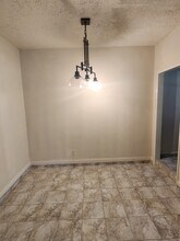 3901 Cathedral Ave NW, Unit Apt. 14 in Washington, DC - Building Photo - Building Photo