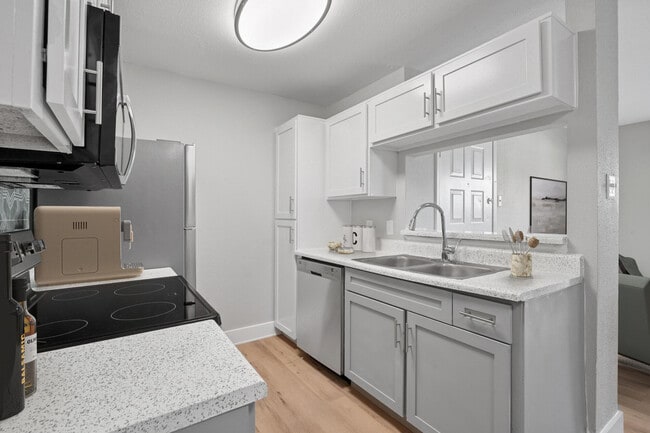 Caldera Apartment Homes in Houston, TX - Foto de edificio - Building Photo