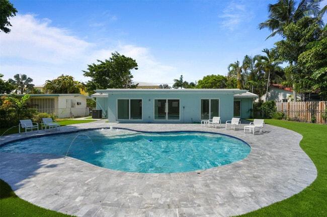 property at 2116 SE 18th St