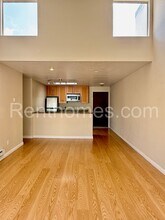 8308 Regents Rd in San Diego, CA - Building Photo - Building Photo