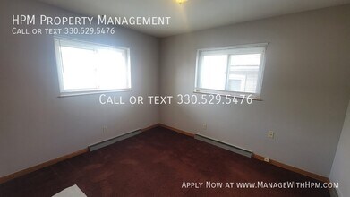 2055 Quayle Dr in Akron, OH - Building Photo - Building Photo