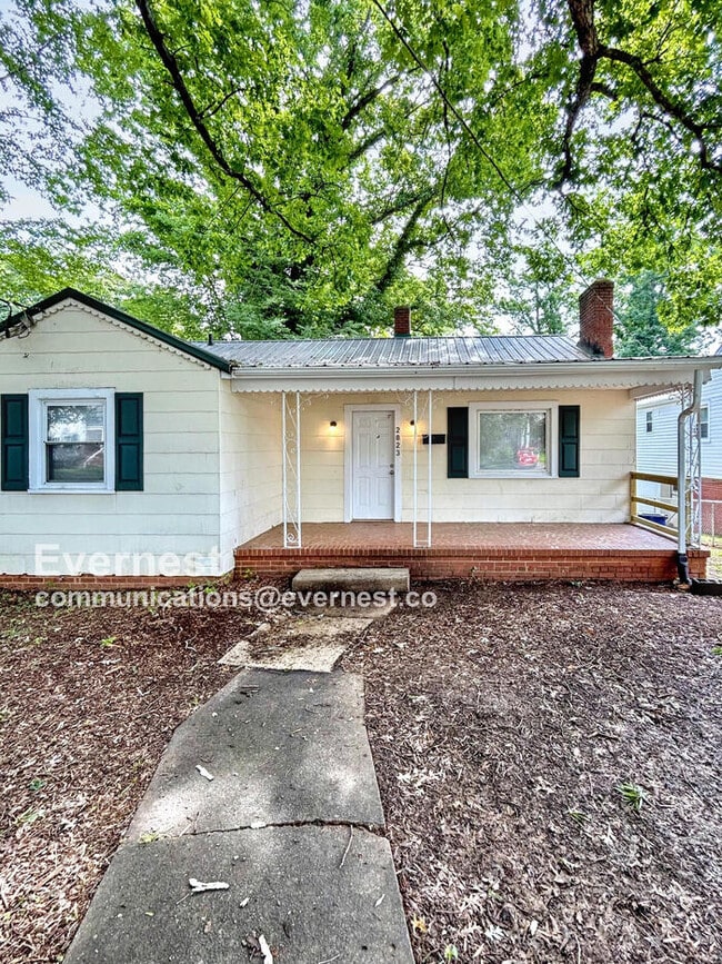 property at 2823 N Glenn Ave