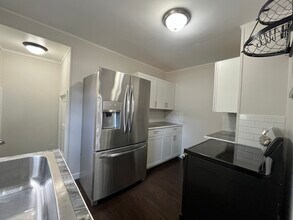 1408 Black Ct in Richland, WA - Foto de edificio - Building Photo