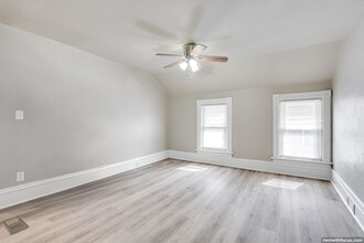 907 Jackson St in Oshkosh, WI - Building Photo - Building Photo