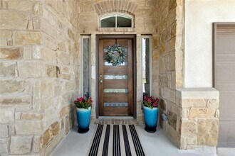 242 Backstays Lp in Kyle, TX - Building Photo - Building Photo