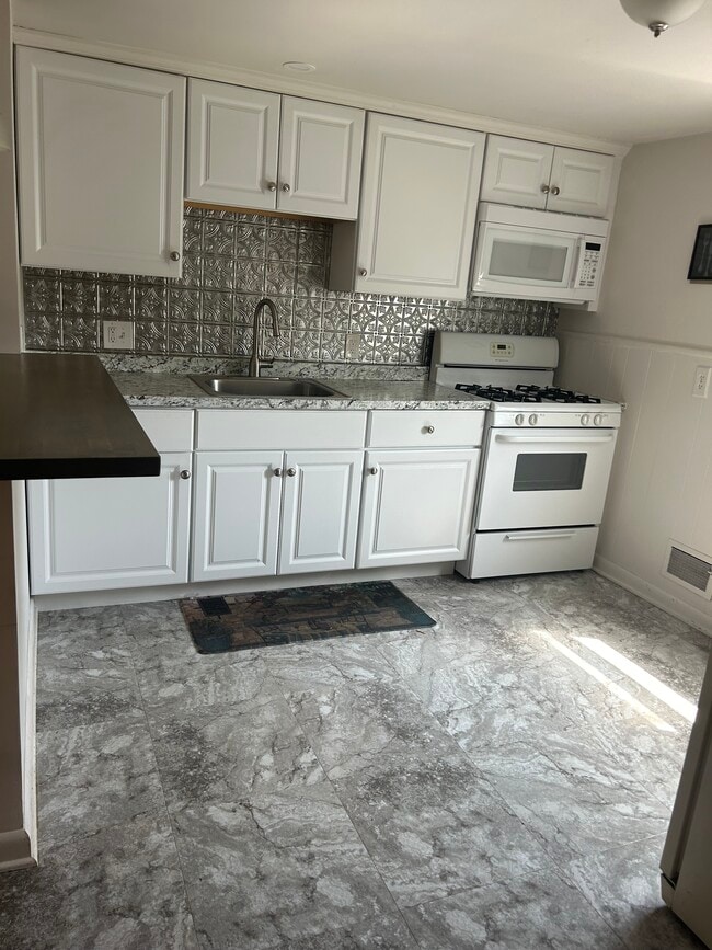 234 W High St, Unit 2