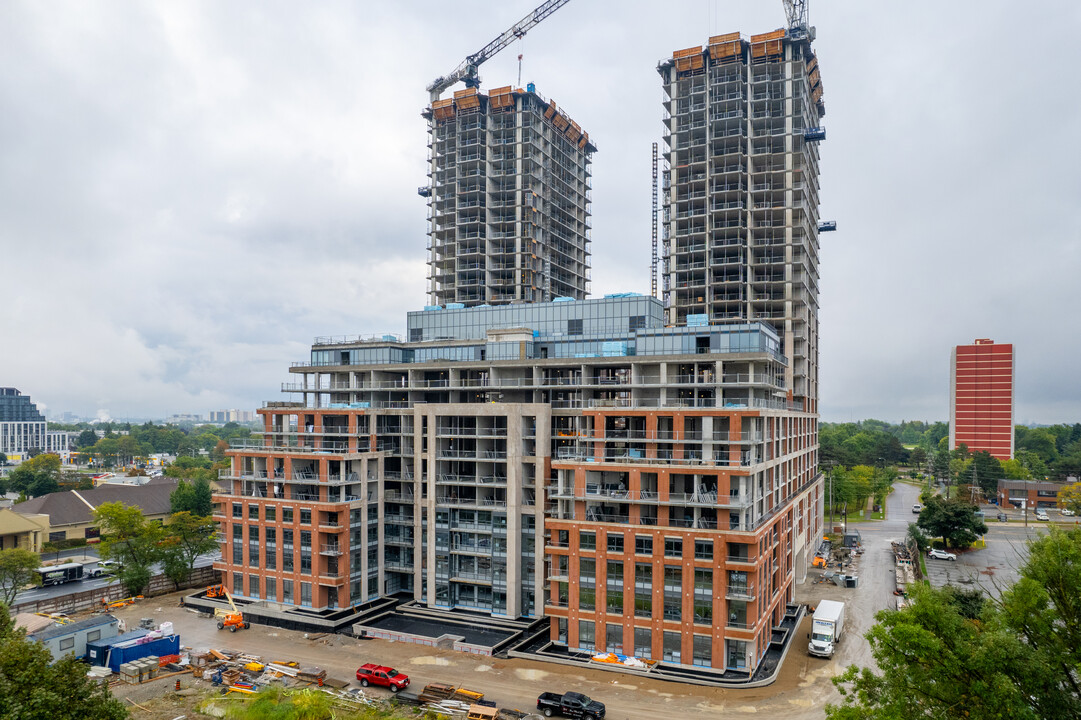 Pinnacle Toronto East Townhomes in Toronto, ON - Building Photo