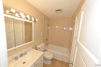 6127 Shillington Dr in Berkeley, MO - Building Photo - Building Photo