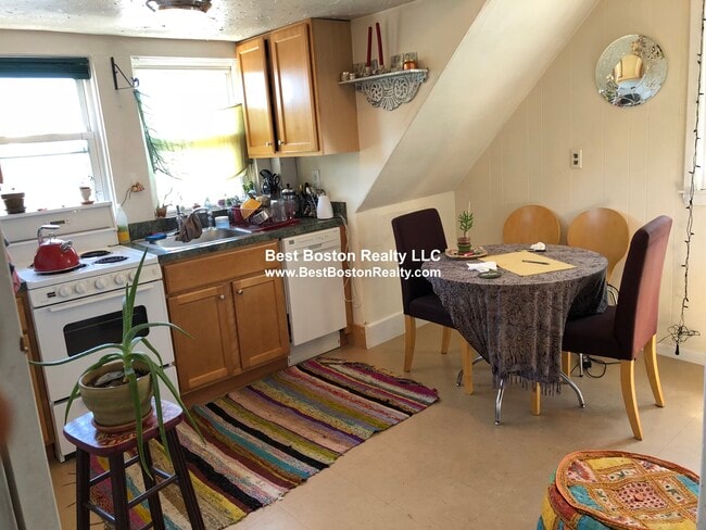 property at 220 Concord Ave