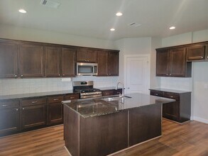 940 Tillman Ln in East Bernard, TX - Building Photo - Building Photo