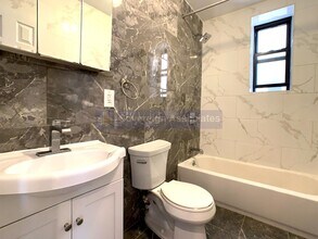 184 Nagle Ave in New York, NY - Foto de edificio - Building Photo