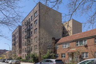 47-46 40th St in Astoria, NY - Building Photo