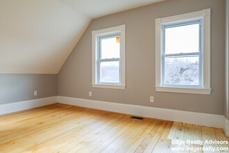 39 Glenmont Rd, Unit 2 in Boston, MA - Building Photo - Building Photo