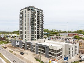 Deer Ridge Point in Kitchener, ON - Building Photo