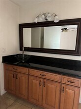 637 Executive Center Dr in West Palm Beach, FL - Building Photo - Building Photo