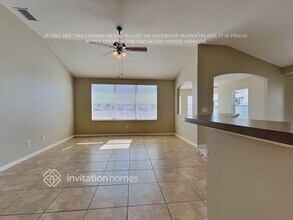 8414 Canterbury Lake Blvd, Unit 1 in Tampa, FL - Foto de edificio - Building Photo