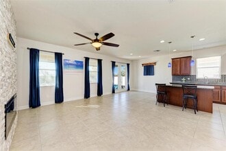 7923 111th Terrace E in Parrish, FL - Building Photo - Building Photo