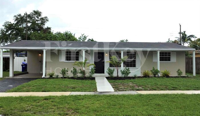 401 SW 68th Blvd in Pembroke Pines, FL - Foto de edificio