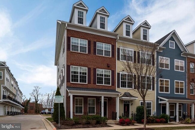 property at 115 Meridian Ln