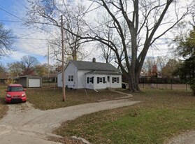 206 N Maple St in Normal, IL - Building Photo
