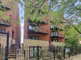 25 E 26th St in Chicago, IL - Building Photo