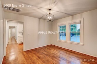 1009 9th St in Durham, NC - Building Photo - Building Photo
