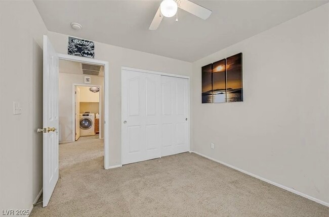 1129 Autumn Dove Ct in Henderson, NV - Building Photo - Building Photo