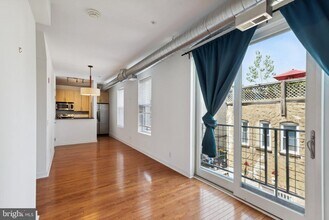 712 N 2nd St in Philadelphia, PA - Building Photo - Building Photo