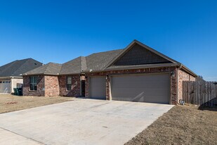 Blossom Hills in Centerton, AR - Building Photo