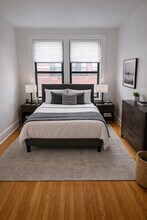 6865 S Crandon Ave in Chicago, IL - Building Photo - Building Photo