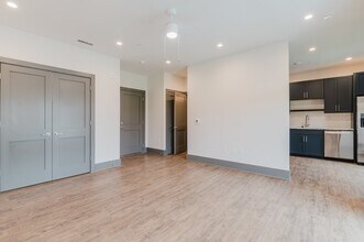25 Minetta Lane-Unit -210 in Bluffton, SC - Foto de edificio - Building Photo