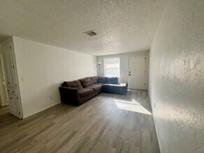4217 SE 48th Terrace in Oklahoma City, OK - Foto de edificio - Building Photo
