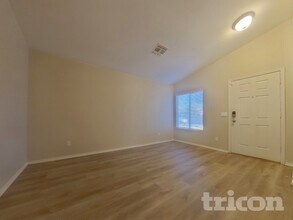 12306 N Palm St, Unit 301 in El Mirage, AZ - Building Photo - Building Photo