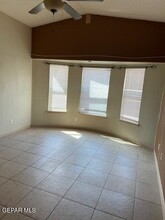 3267 Maple Point Dr in El Paso, TX - Building Photo - Building Photo