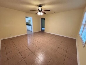 304 Elm St in Hurst, TX - Building Photo - Building Photo