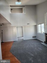 5004 Tracy Ct in Voorhees Township, NJ - Building Photo