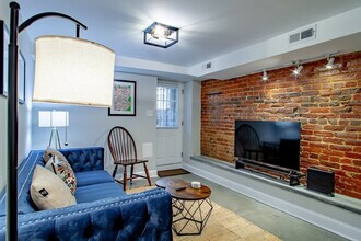 822 Varnum St NW in Washington, DC - Building Photo - Building Photo