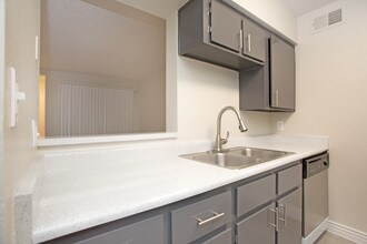 544 Southern Apartments in Mesa, AZ - Foto de edificio - Interior Photo