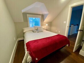 49 Cottage St in Newton, MA - Building Photo - Building Photo