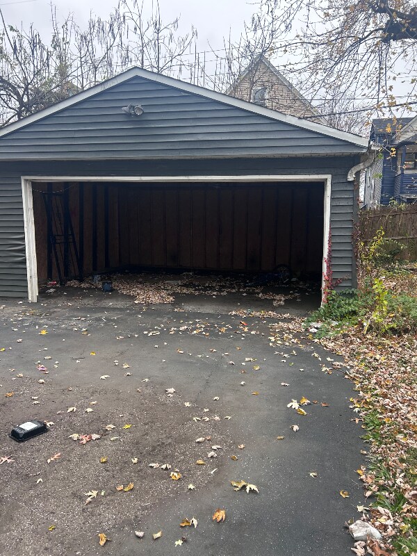 14008 Savannah Ave in East Cleveland, OH - Building Photo - Building Photo