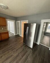 53 Brook St, Unit 3 in Lawrence, MA - Foto de edificio - Building Photo