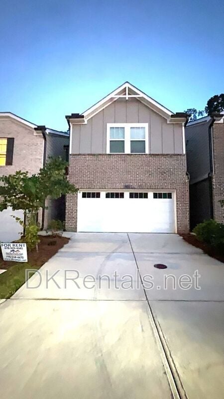 1585 Villageside Ct