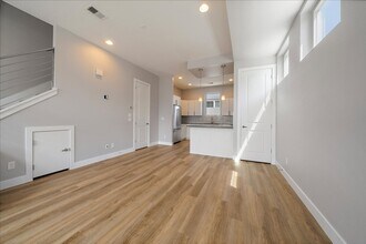 1632 Lowell Blvd in Denver, CO - Building Photo - Building Photo