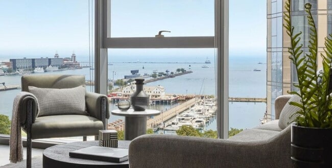 455 E Waterside Dr in Chicago, IL - Foto de edificio - Building Photo